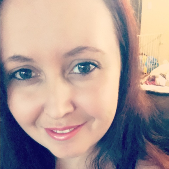 Meet your Posher, Crystal - Picture 2 of 2